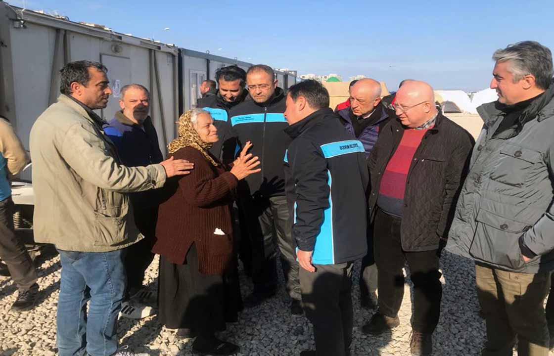 BAŞKAN GÜMÜŞ DEPREM BÖLGESİNDE
