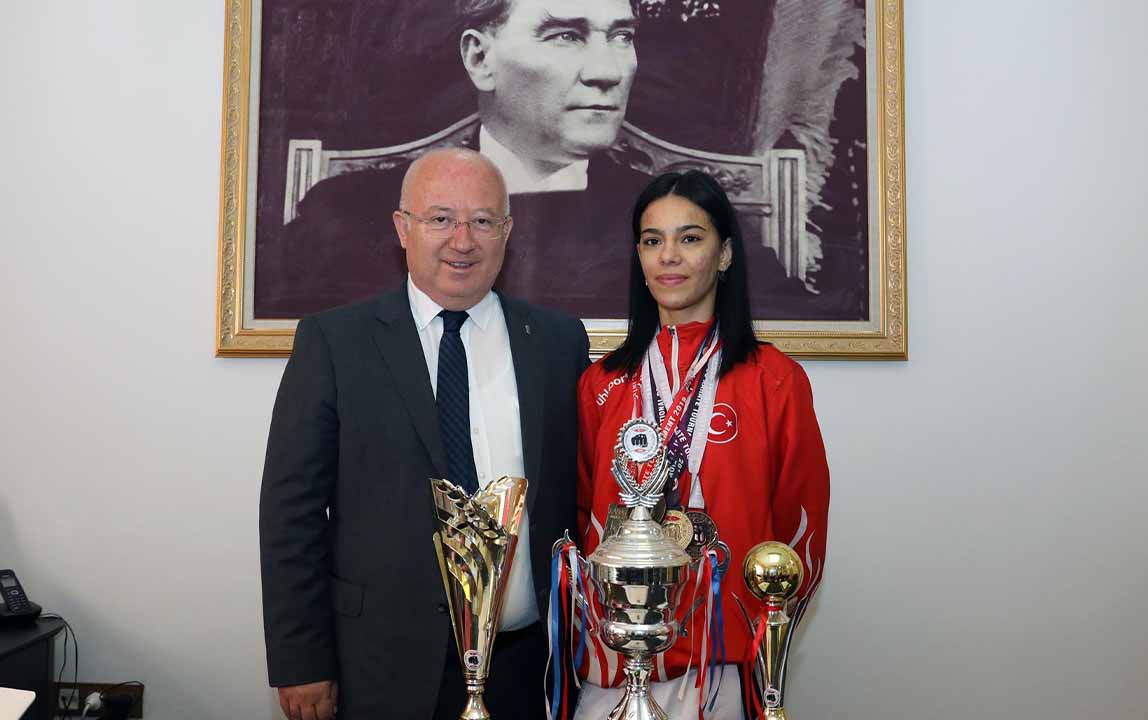 MENTEŞE BELEDİYESPOR’UN YETİŞTİRDİĞİ GÖKSU ÇELİK MİLLİ TAKIMA SEÇİLDİ