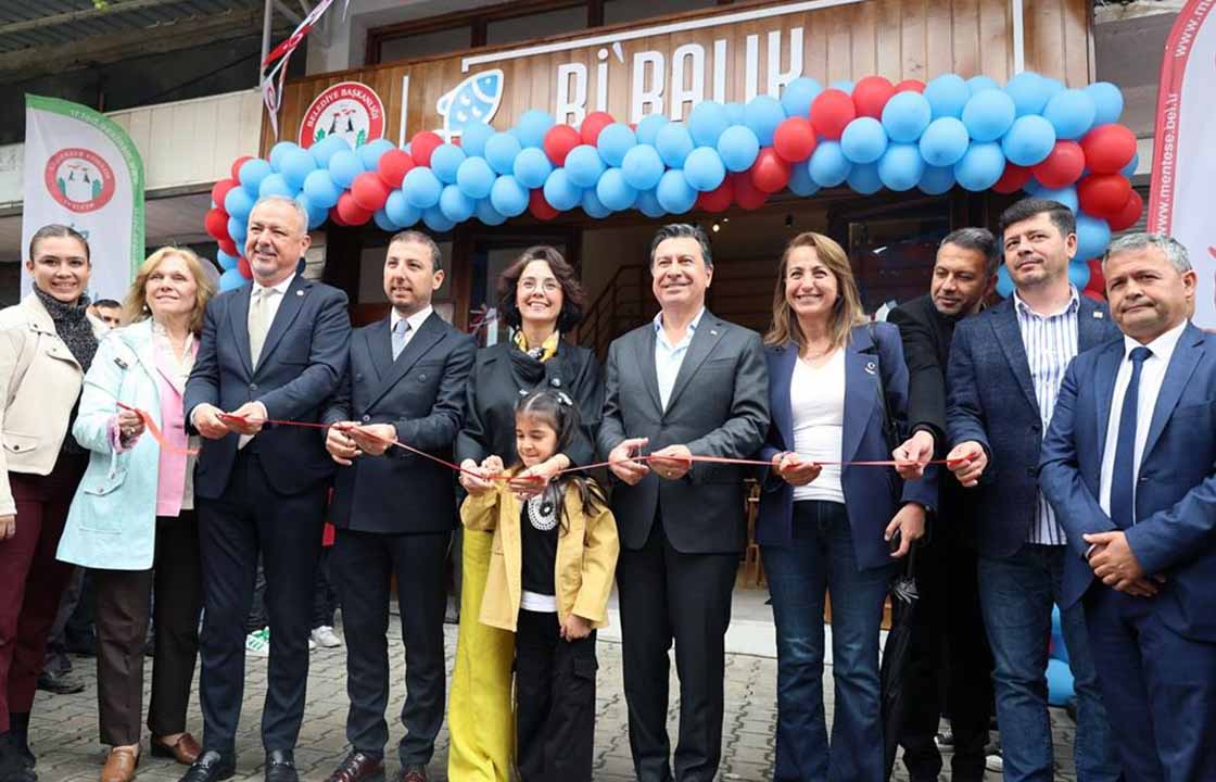Bi’ Balık Açıldı