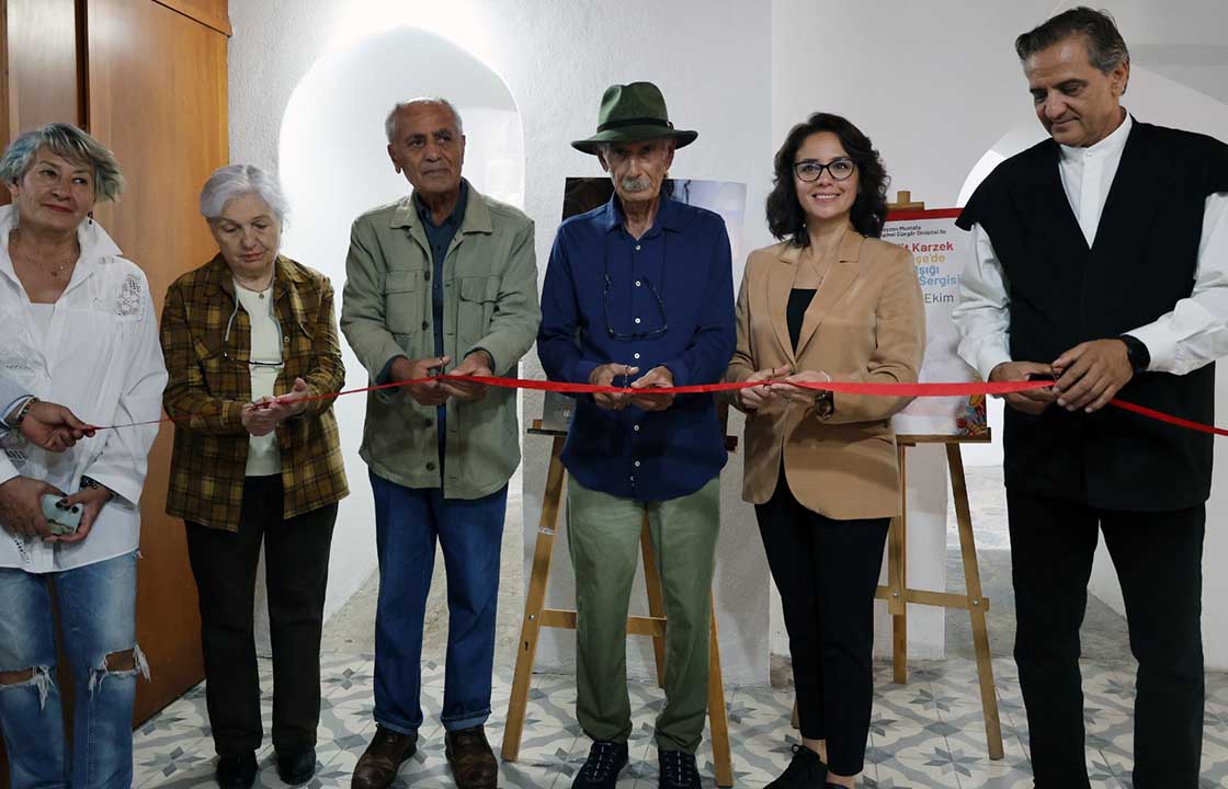 “Eylül Işığı” Resim Sergisi Ney Ezgileriyle Açıldı
